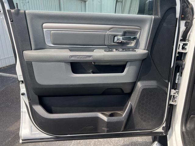 Photo of 2016 Bright White Clearcoat RAM 2500