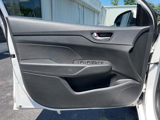 Photo of 2018 Frost White Pearl Hyundai Accent