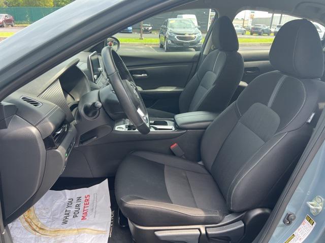 Photo of 2025 Atlantic Gray Metallic Nissan Sentra