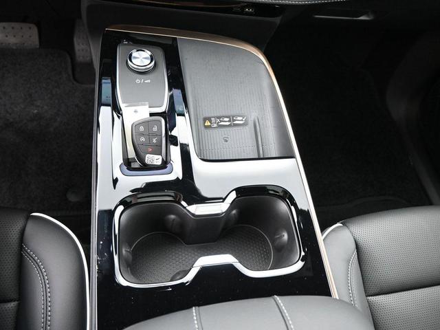 Photo of 2025 Ebony Twilight Metallic Buick Enclave