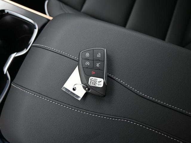 Photo of 2025 Ebony Twilight Metallic Buick Enclave