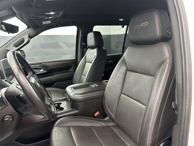 Photo of 2022 Iridescent Pearl Tricoat Chevrolet Tahoe