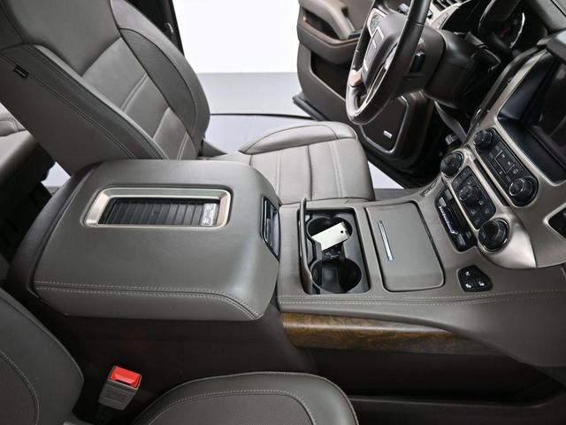 Photo of 2018 Onyx Black GMC Yukon XL