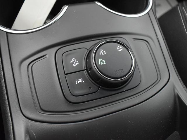 Photo of 2024 Summit White GMC Terrain