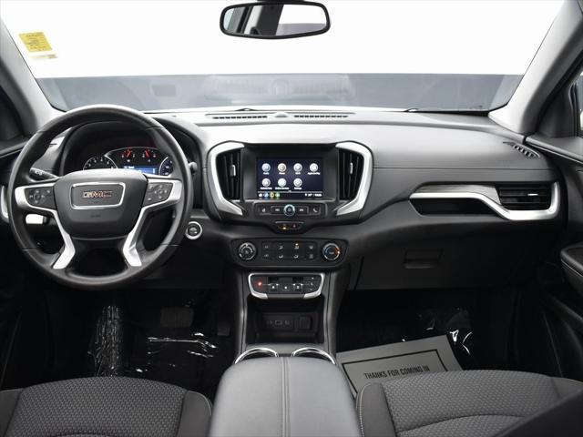 Photo of 2024 Summit White GMC Terrain