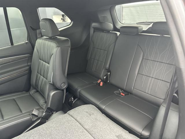 Photo of 2025 Ebony Twilight Metallic Buick Enclave