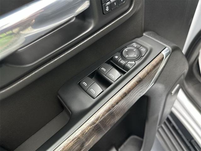 Photo of 2023 White Frost Tricoat GMC Sierra 3500