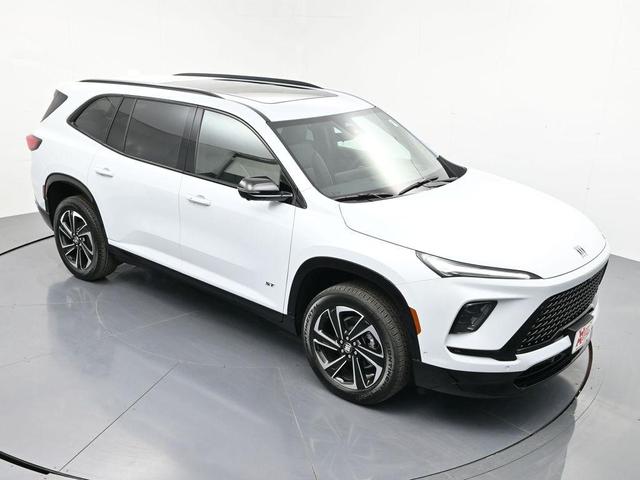 Photo of 2026 iridescent white tricoat Buick Enclave