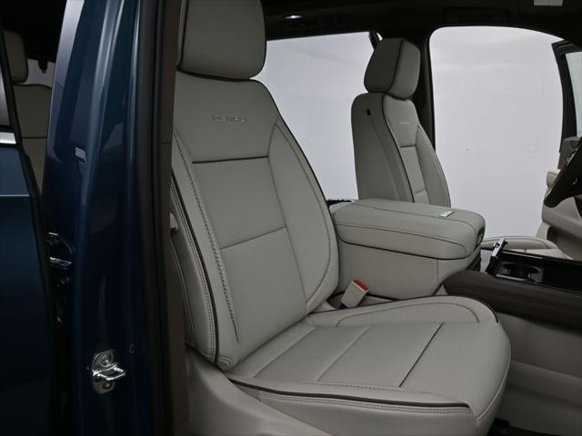 Photo of 2025 Downpour Metallic GMC Yukon
