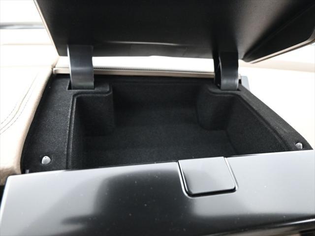 Photo of 2025 Downpour Metallic GMC Yukon