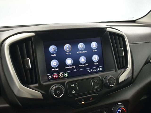 Photo of 2023 Summit White GMC Terrain