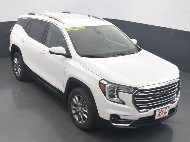 Photo of 2023 Summit White GMC Terrain