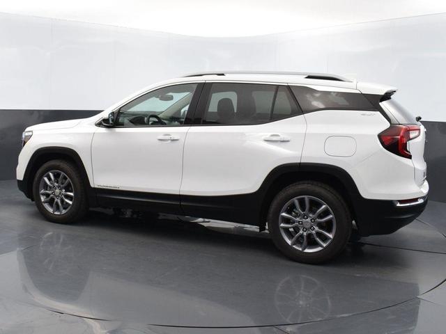 Photo of 2023 Summit White GMC Terrain