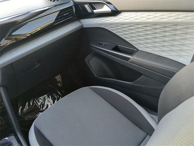 Photo of 2024 Pure White Volkswagen Taos