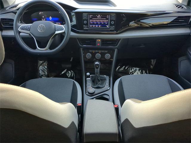 Photo of 2024 Pure White Volkswagen Taos