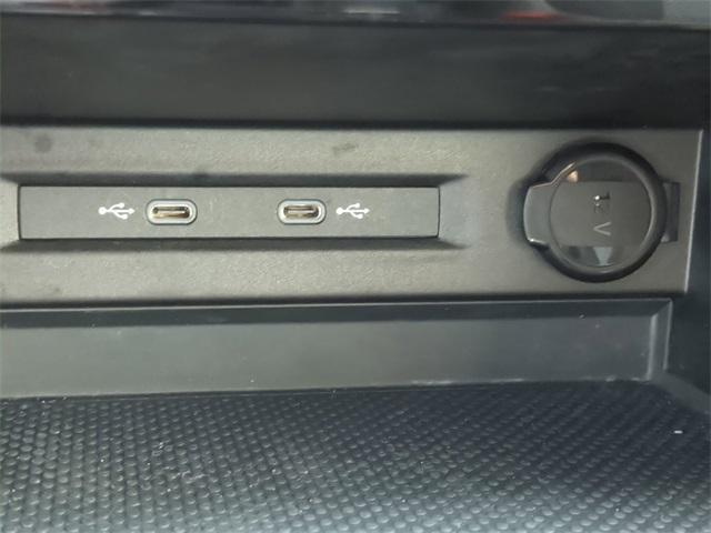 Photo of 2024 Pure White Volkswagen Taos