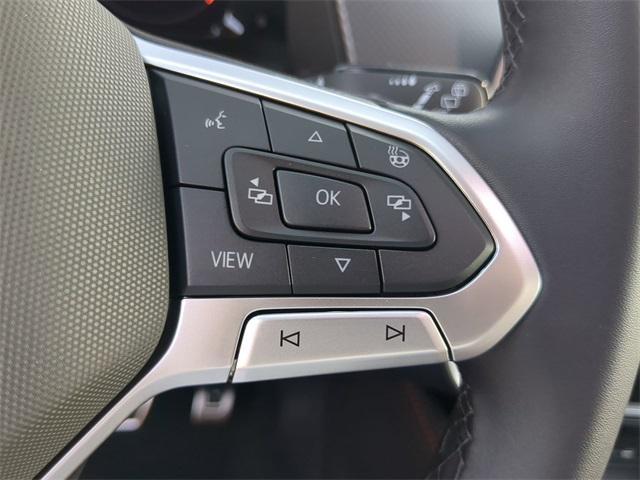 Photo of 2025 Pure White Volkswagen Atlas