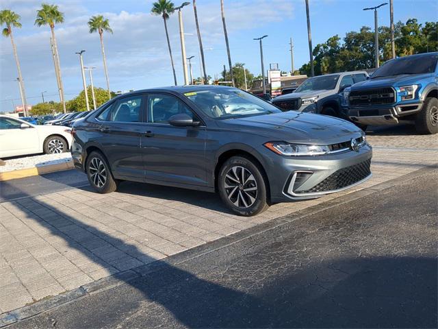 Photo of 2025 Platinum Gray Metallic Volkswagen Jetta