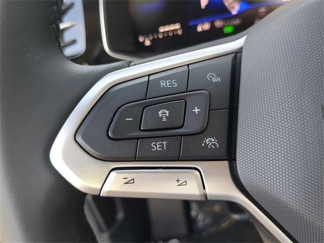 Photo of 2025 Platinum Gray Metallic Volkswagen Jetta