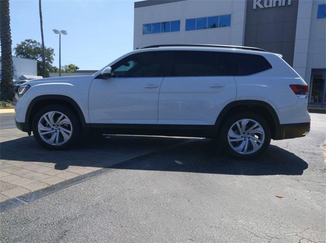 Photo of 2021 Pure White Volkswagen Atlas