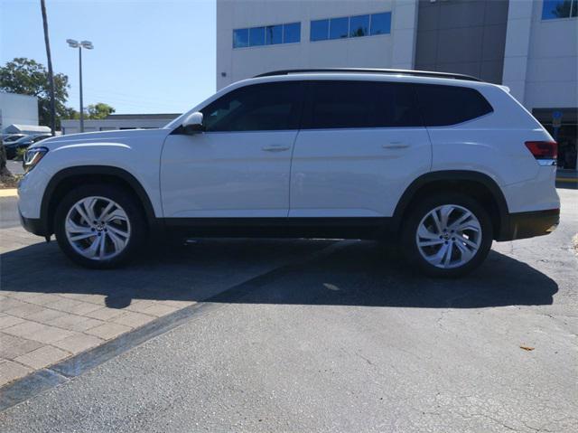 Photo of 2021 Pure White Volkswagen Atlas