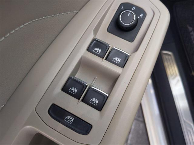 Photo of 2021 Pure White Volkswagen Atlas