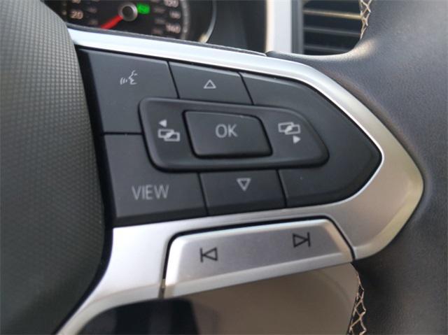 Photo of 2021 Pure White Volkswagen Atlas