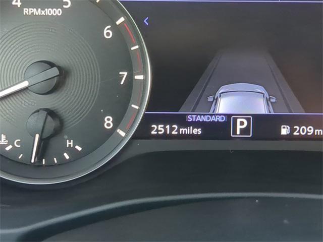 Photo of 2025 Lunar White INFINITI QX50