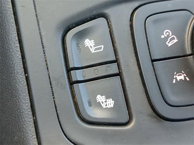 Photo of 2021 Summit White GMC Terrain