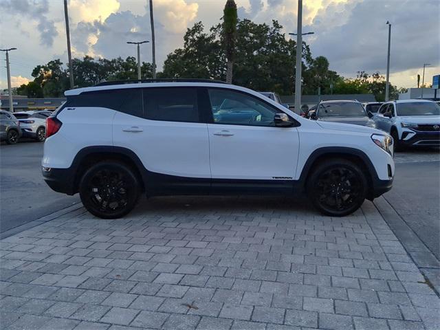 Photo of 2021 Summit White GMC Terrain