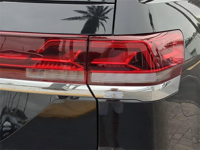 Photo of 2026 Deep Black Pearl Volkswagen Atlas