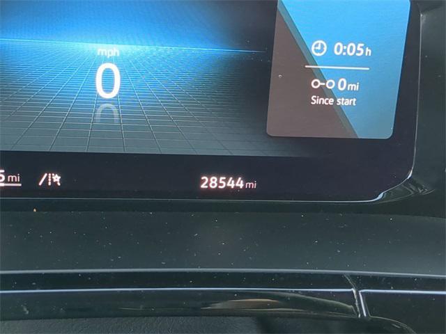 Photo of 2024 Deep Black Pearl Volkswagen Atlas