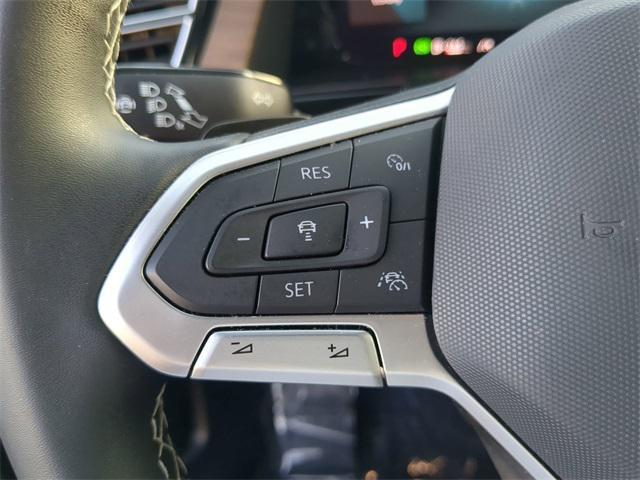 Photo of 2024 Deep Black Pearl Volkswagen Atlas