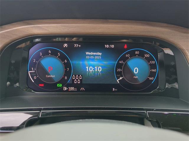 Photo of 2025 Mountain Lake Blue Metallic Volkswagen Atlas