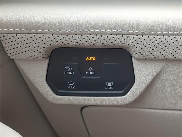 Photo of 2025 Mountain Lake Blue Metallic Volkswagen Atlas