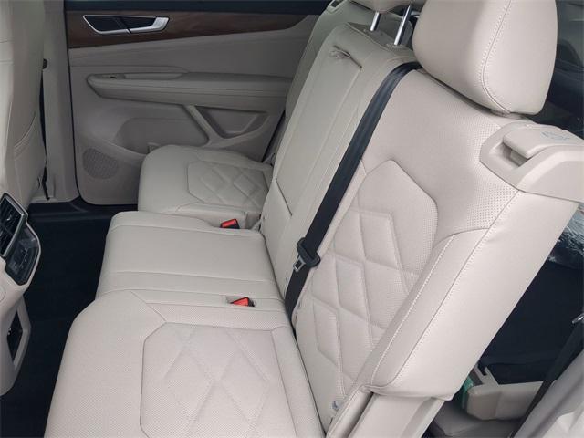 Photo of 2025 Mountain Lake Blue Metallic Volkswagen Atlas