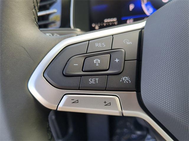 Photo of 2025 Kings Red Metallic Volkswagen Jetta