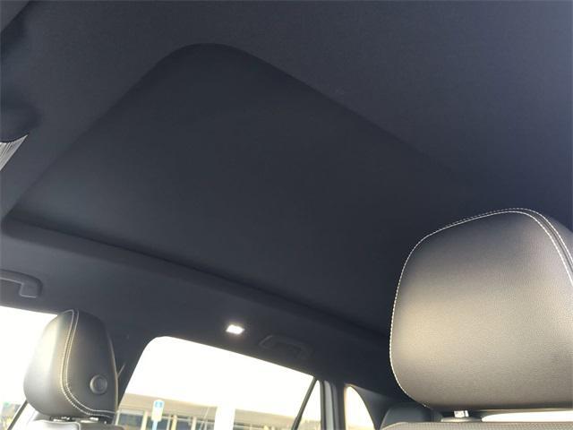 Photo of 2025 Opal White Pearl Volkswagen Atlas Cross Sport