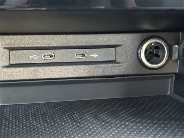 Photo of 2025 Platinum Gray Metallic Volkswagen Taos