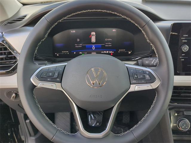 Photo of 2025 Platinum Gray Metallic Volkswagen Taos