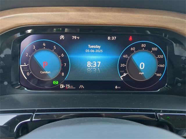 Photo of 2025 Deep Black Pearl Volkswagen Atlas