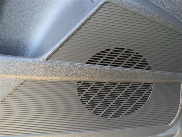 Photo of 2025 Platinum Gray Metallic Volkswagen Taos
