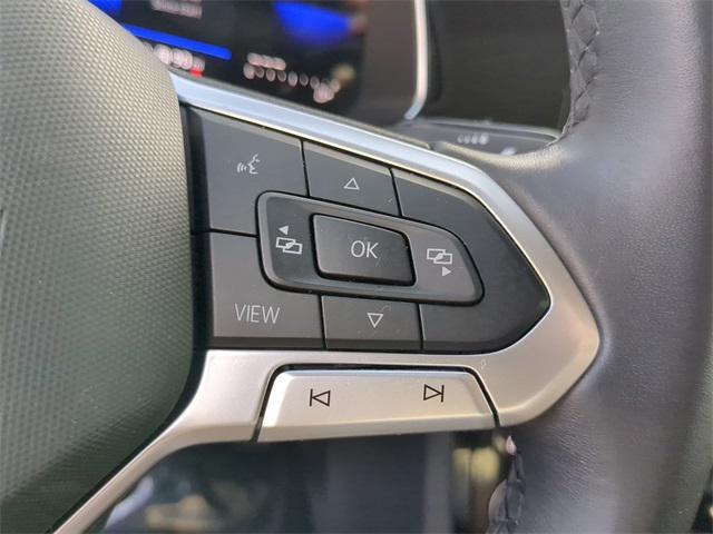 Photo of 2023 Opal White Pearl Volkswagen Jetta