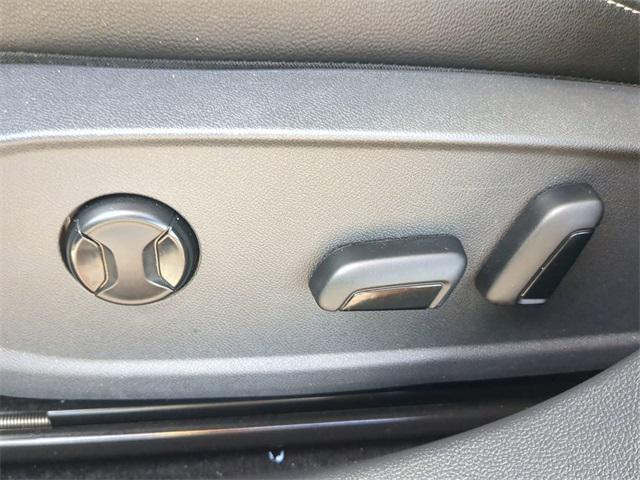 Photo of 2023 Opal White Pearl Volkswagen Jetta