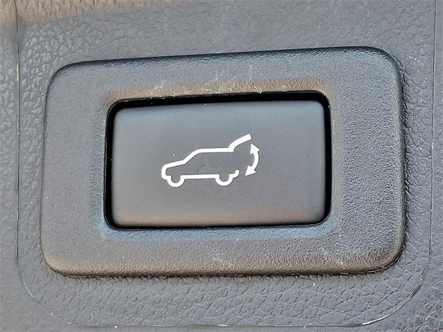 Photo of 2017 Lapis Blue Pearl Subaru Outback
