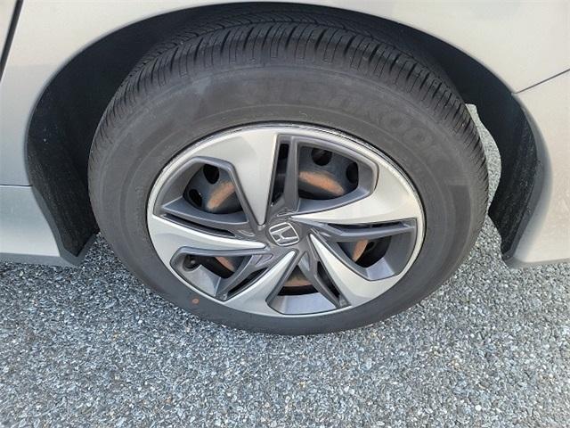 Photo of 2019 Silver Metallic Honda Civic