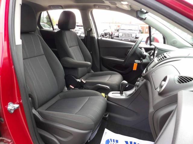 Photo of 2015 Ruby Red Metallic Chevrolet Trax
