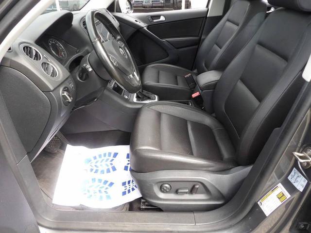 Photo of 2016 Gray Volkswagen Tiguan