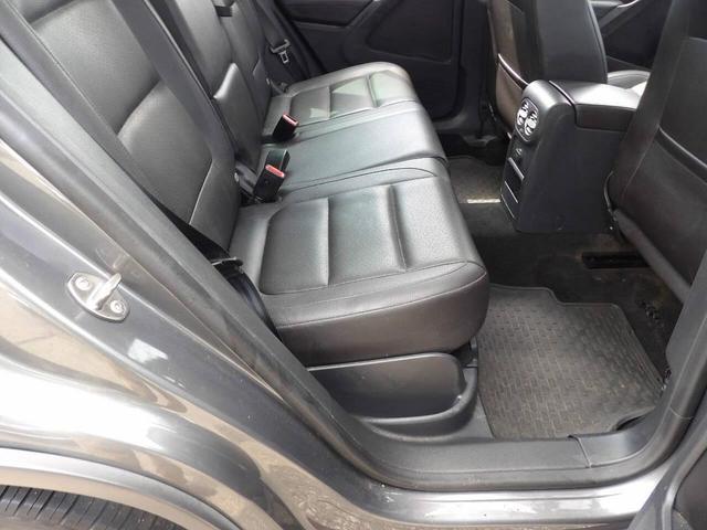 Photo of 2016 Gray Volkswagen Tiguan