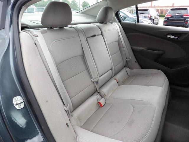 Photo of 2017 Gray Chevrolet Cruze